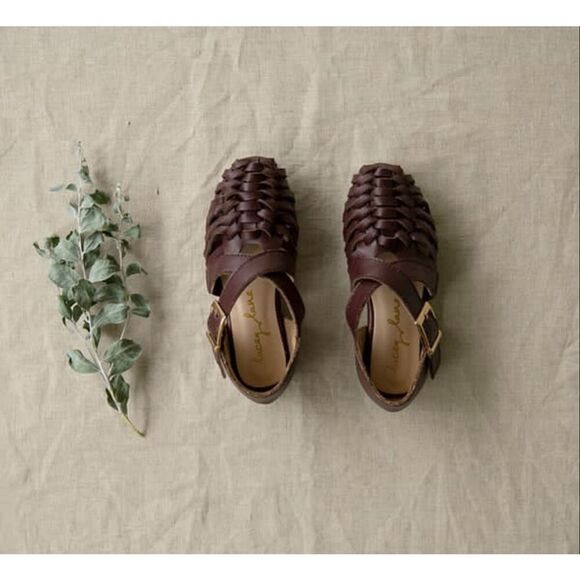 Lacey Lane size 10 girls Brown Huarache sandals woven round pointed toe summer s - Picture 1 of 7
